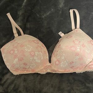 PINK Victoria's Secret Floral Lace Bra - Pink and Cream